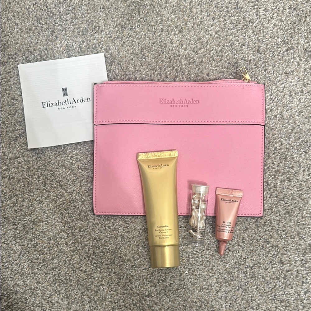 Elizabeth Arden Pink Cosmetic Pouch Set
